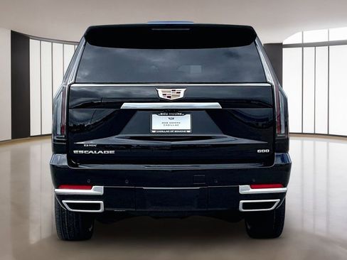 New 2026 Cadillac Escalade Luxury w/ Touring Package AWD/4WD image 4