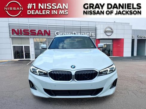 Used 2025 BMW 330i Sedan RWD image 2