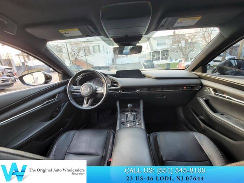 Used 2020 MAZDA MAZDA3 Hatchback w/ Premium Package image 8