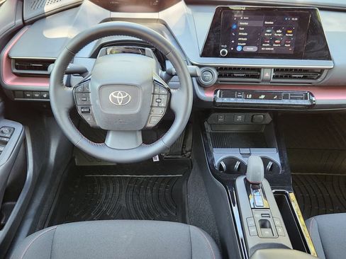 Used 2026 Toyota Prius Plug-In Hybrid FWD image 18
