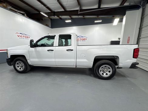 Used 2015 Chevrolet Silverado 1500 W/T RWD image 5