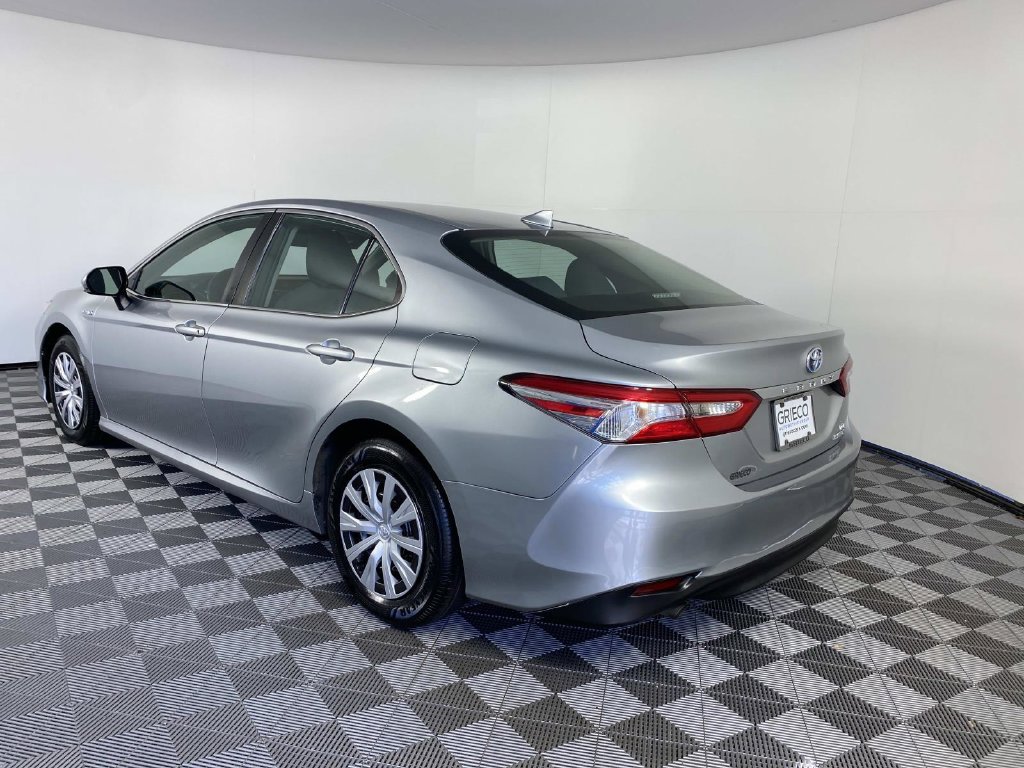 Used 2020 Toyota Camry LE w/ Sunroof Package FWD image 6