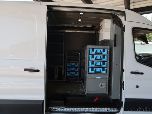 Used 2018 Ford Transit 250 148 Medium Roof RWD image 18