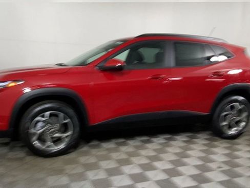 New 2026 Chevrolet Trax LT w/ Driver Confidence Package image 6