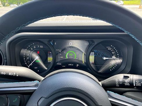 Used 2024 Jeep Wrangler Unlimited Rubicon 4xe AWD/4WD image 20