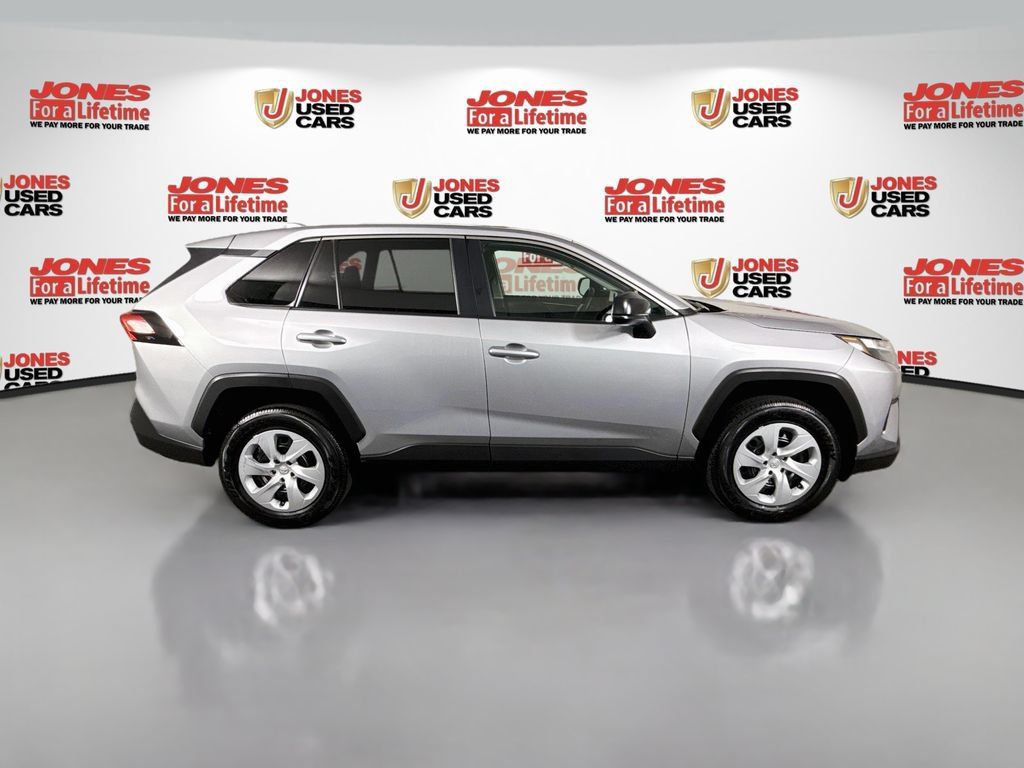 Certified 2025 Toyota RAV4 LE AWD/4WD image 17