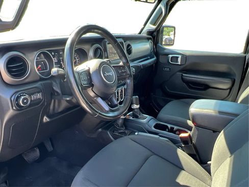 Used 2020 Jeep Wrangler Unlimited Sport AWD/4WD image 16