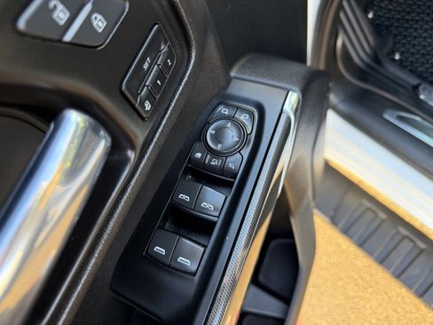 Used 2022 GMC Sierra 2500 AT4 image 12