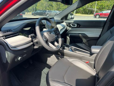 New 2025 Jeep Compass Limited w/ Sun & Sound Group image 7