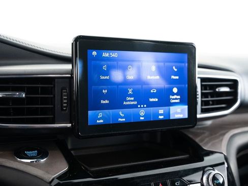 Used 2023 Ford Explorer Platinum AWD/4WD image 14