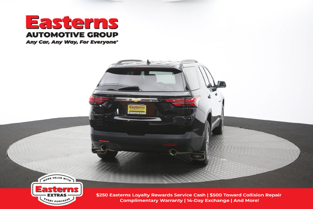 Used 2023 Chevrolet Traverse LT FWD image 43