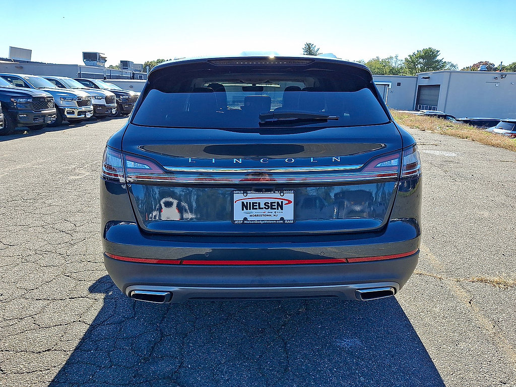 Used 2023 Lincoln Nautilus Reserve AWD/4WD image 7