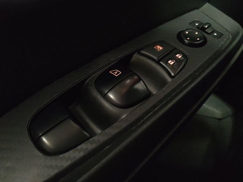 Used 2022 Nissan Sentra SV w/ All-Weather Package FWD image 27