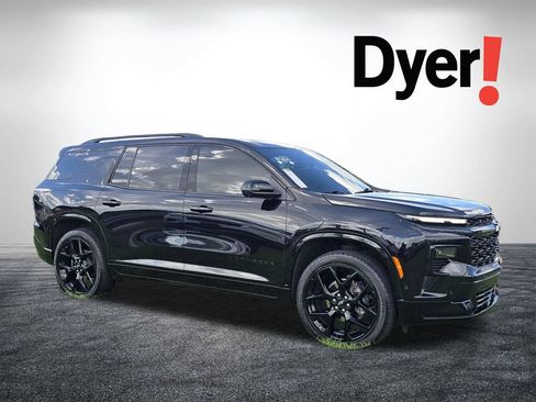 Certified 2024 Chevrolet Traverse RS FWD image 1