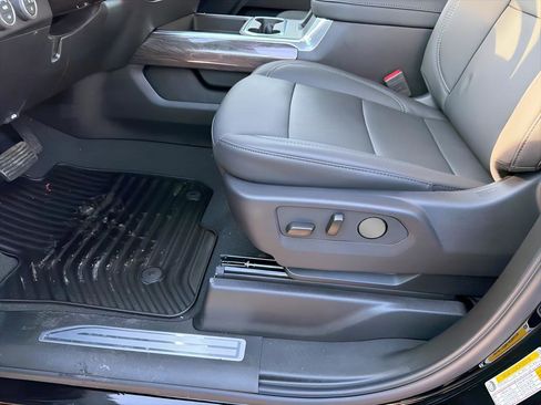 New 2026 Chevrolet Silverado 2500 LTZ w/ LTZ Convenience Package image 14