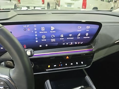 Certified 2025 Buick Envision Sport Touring image 21