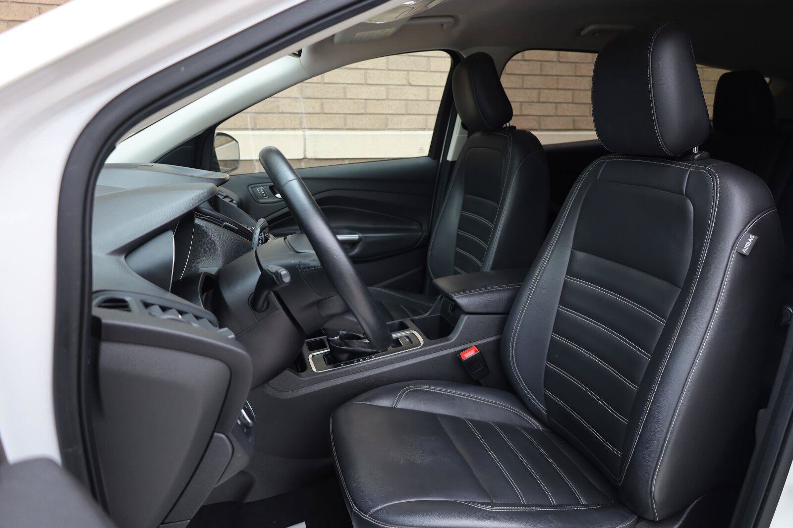 Used 2019 Ford Escape SEL FWD image 18