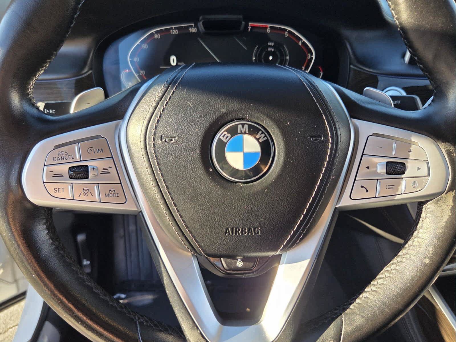 Used 2020 BMW 750i xDrive w/ Executive Package AWD/4WD image 29