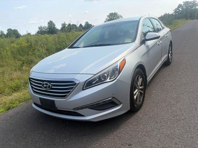 Used 2015 Hyundai Sonata SE w/ Option Group 09