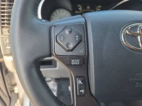 Used 2019 Toyota Sequoia SR5 AWD/4WD image 22