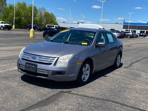 Used 2007 Ford Fusion SE FWD image 1