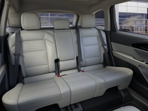 New 2026 Lincoln Nautilus Reserve AWD/4WD image 11