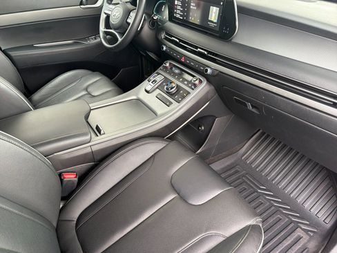 Used 2024 Hyundai Palisade SEL AWD/4WD image 16
