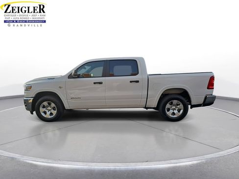 New 2026 RAM 1500 4x4 Crew Cab image 8