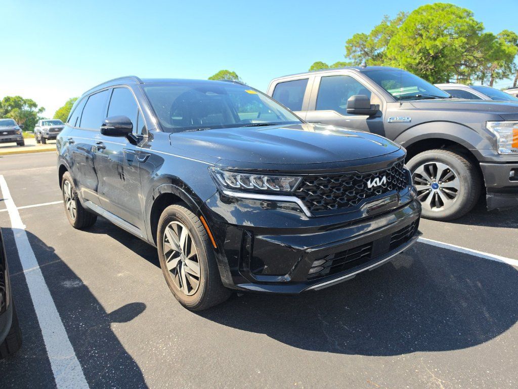 Used 2023 Kia Sorento EX FWD image 3