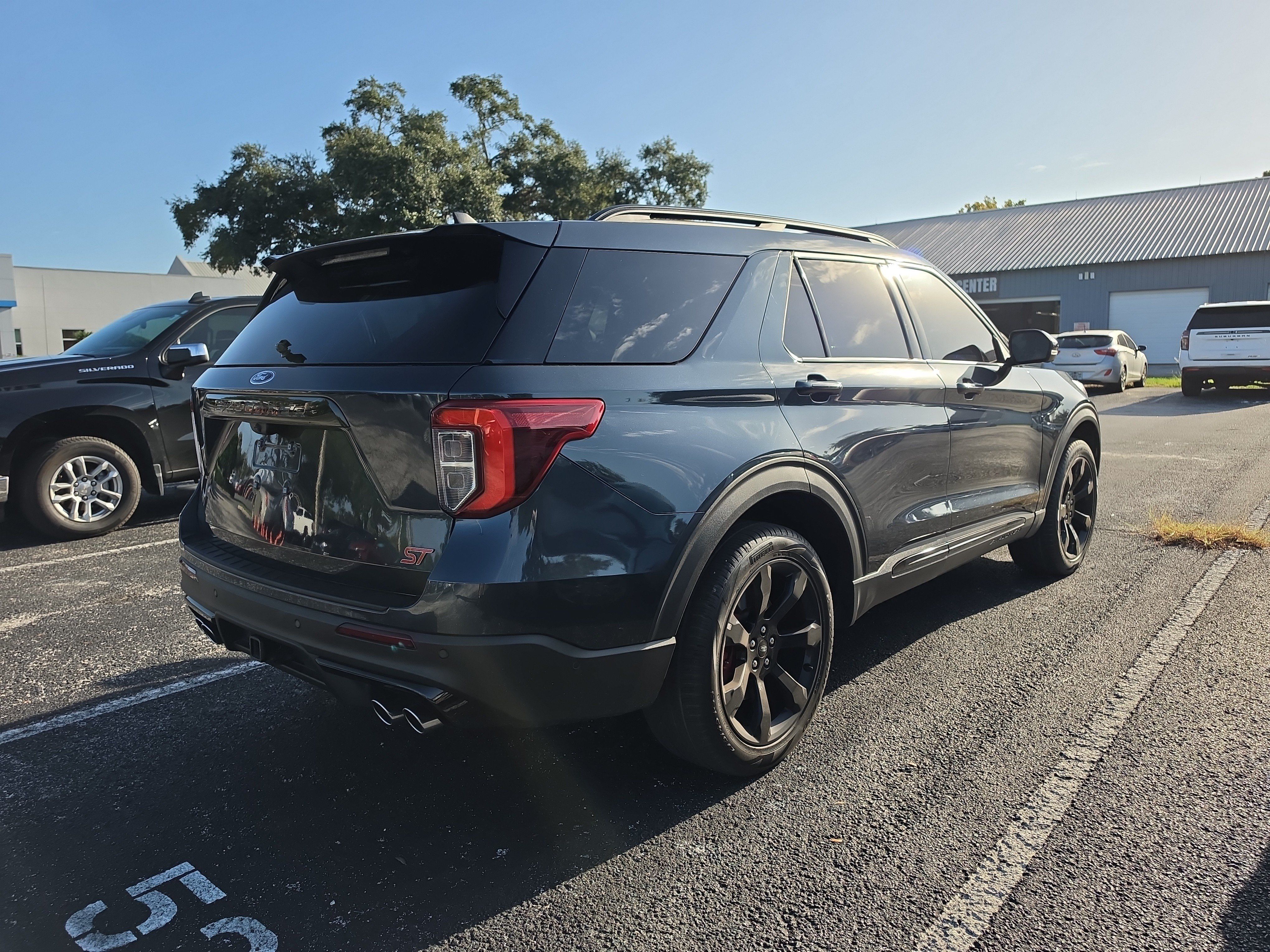 Used 2023 Ford Explorer ST w/ Equipment Group 401A AWD/4WD image 3