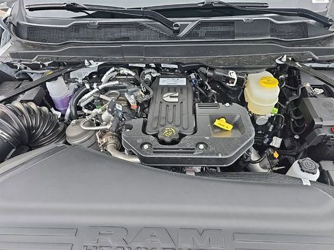 New 2026 RAM 3500 Big Horn AWD/4WD image 11