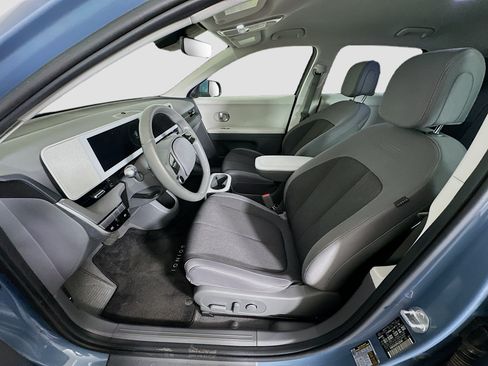 Used 2024 Hyundai Ioniq 5 SEL RWD image 13