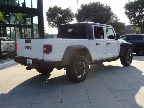 Used 2026 Jeep Gladiator Rubicon AWD/4WD image 4