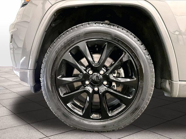 Used 2021 Jeep Grand Cherokee Laredo X AWD/4WD image 8