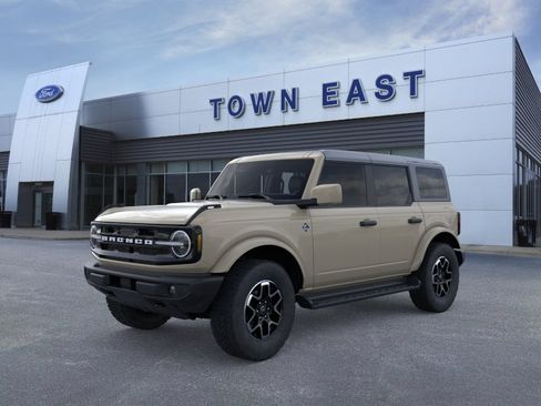 New 2026 Ford Bronco Outer Banks AWD/4WD image 24
