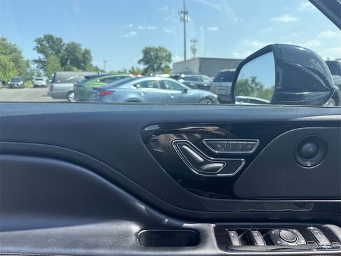 Certified 2020 Lincoln Aviator Reserve w/ Equipment Group 201A image 14
