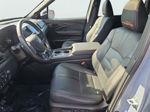 Used 2024 Honda Passport TrailSport image 36