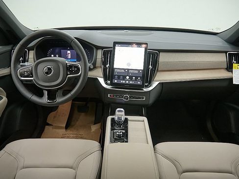 New 2026 Volvo XC90 B6 Plus w/ Protection Package AWD/4WD image 22
