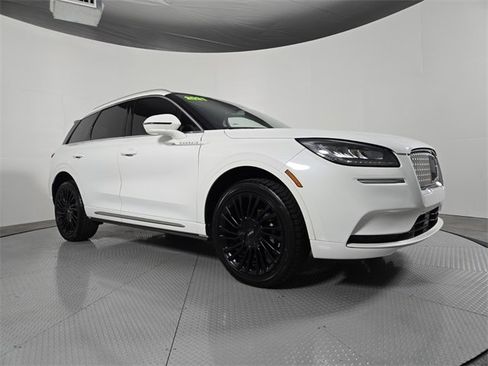 Certified 2021 Lincoln Corsair Reserve image 2