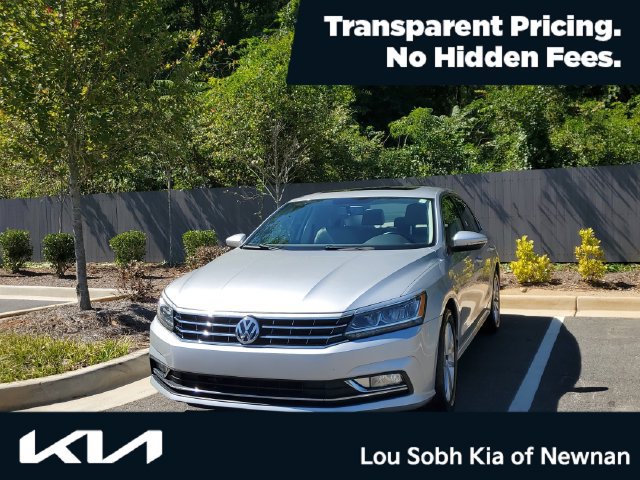 Used 2018 Volkswagen Passat 2.0T SE FWD image 1