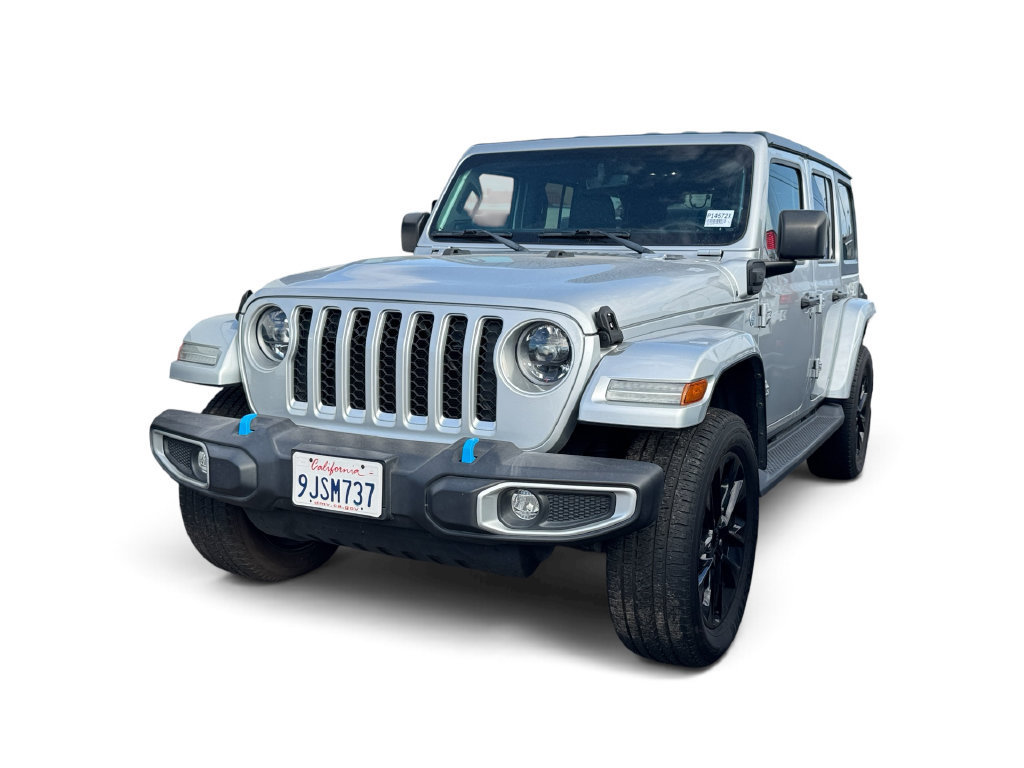 Used 2023 Jeep Wrangler Unlimited Sahara w/ Cold Weather Group AWD/4WD image 17