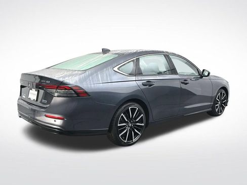 Used 2024 Honda Accord Touring image 8