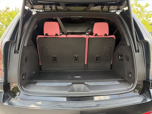Used 2026 Cadillac Escalade Platinum Sport w/ LPO, Floor Liner Package AWD/4WD image 64