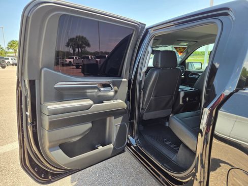 Used 2022 Chevrolet Silverado 1500 RST AWD/4WD image 17