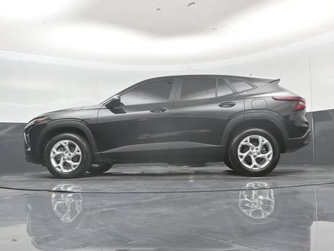 Used 2026 Chevrolet Trax LS w/ LS Convenience Package FWD image 55