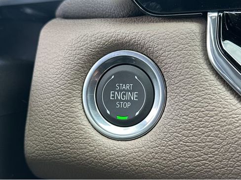 New 2026 GMC Canyon Denali AWD/4WD image 33