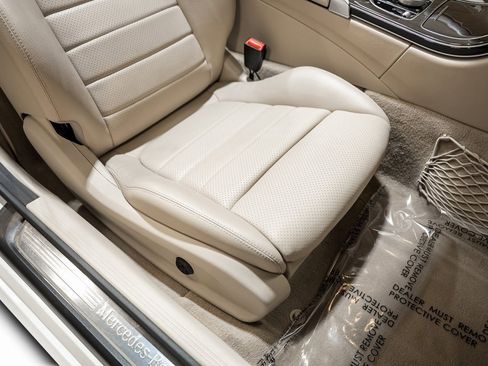 Used 2019 Mercedes-Benz C 300 4MATIC Cabriolet w/ Multimedia Package image 17