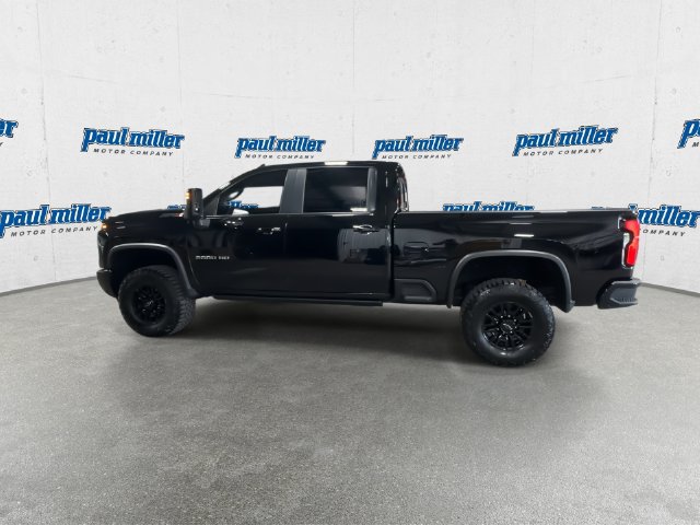Used 2025 Chevrolet Silverado 2500 ZR2 w/ Technology Package AWD/4WD image 5