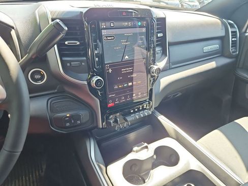 Certified 2026 RAM 2500 Big Horn AWD/4WD image 19