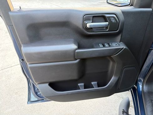 Used 2021 Chevrolet Silverado 1500 Custom image 15